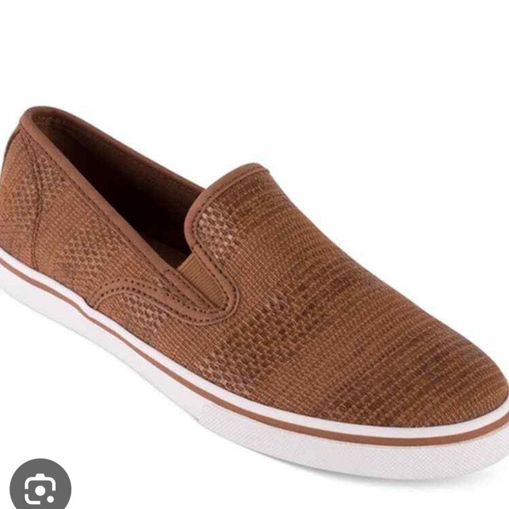 Lauren Ralph Lauren Caramel “Janis” SneakersSize: US 6.5B